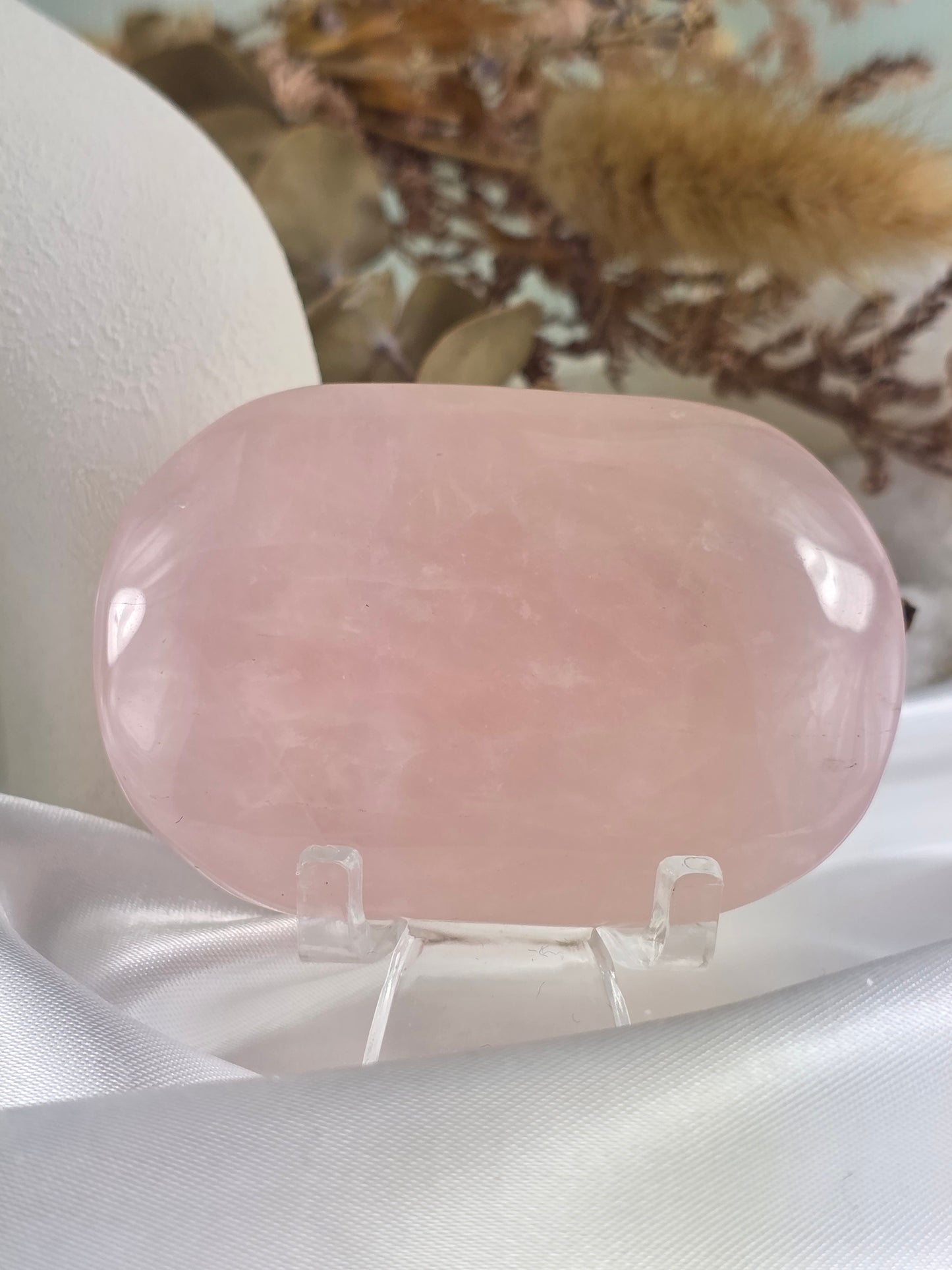 Rose Quartz Palm Stone #M4 – Self Love and Heart Healing