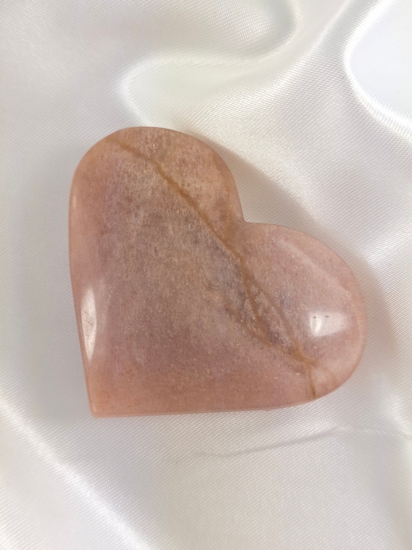 Peach Moonstone Heart #Q5 – Emotional Balance and Inner Strength