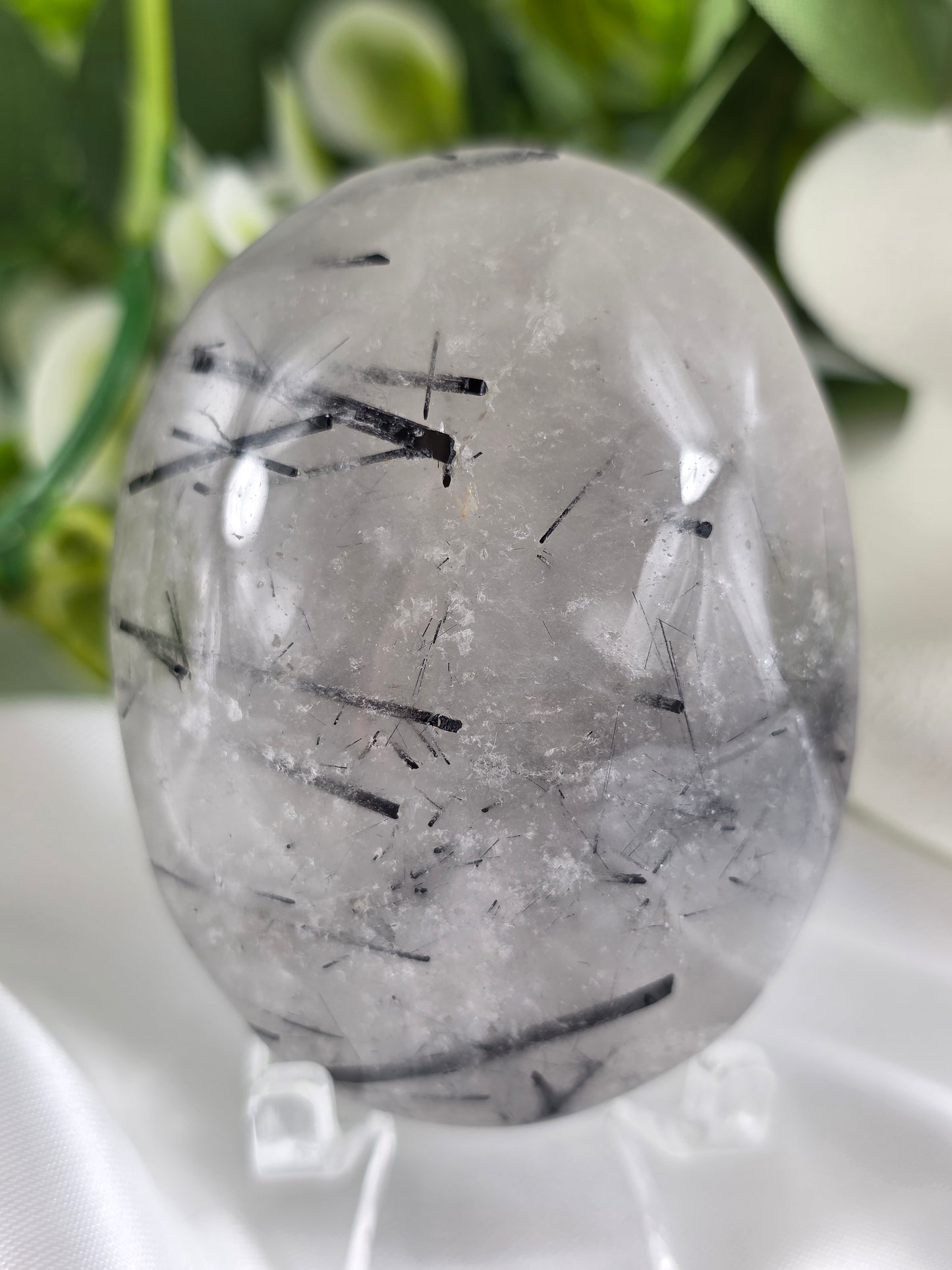 Tourmalinated Quartz Palm Stone #F3 – Balance, Protection and Clear Energy