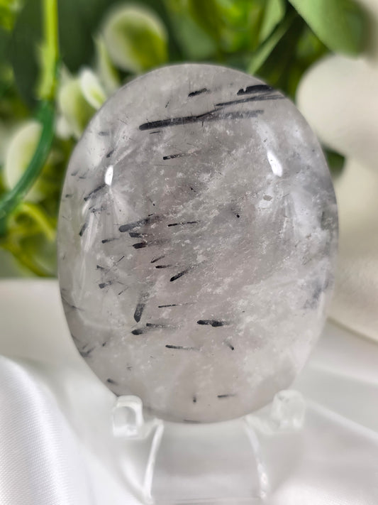 Tourmalinated Quartz Palm Stone #F3 – Balance, Protection and Clear Energy