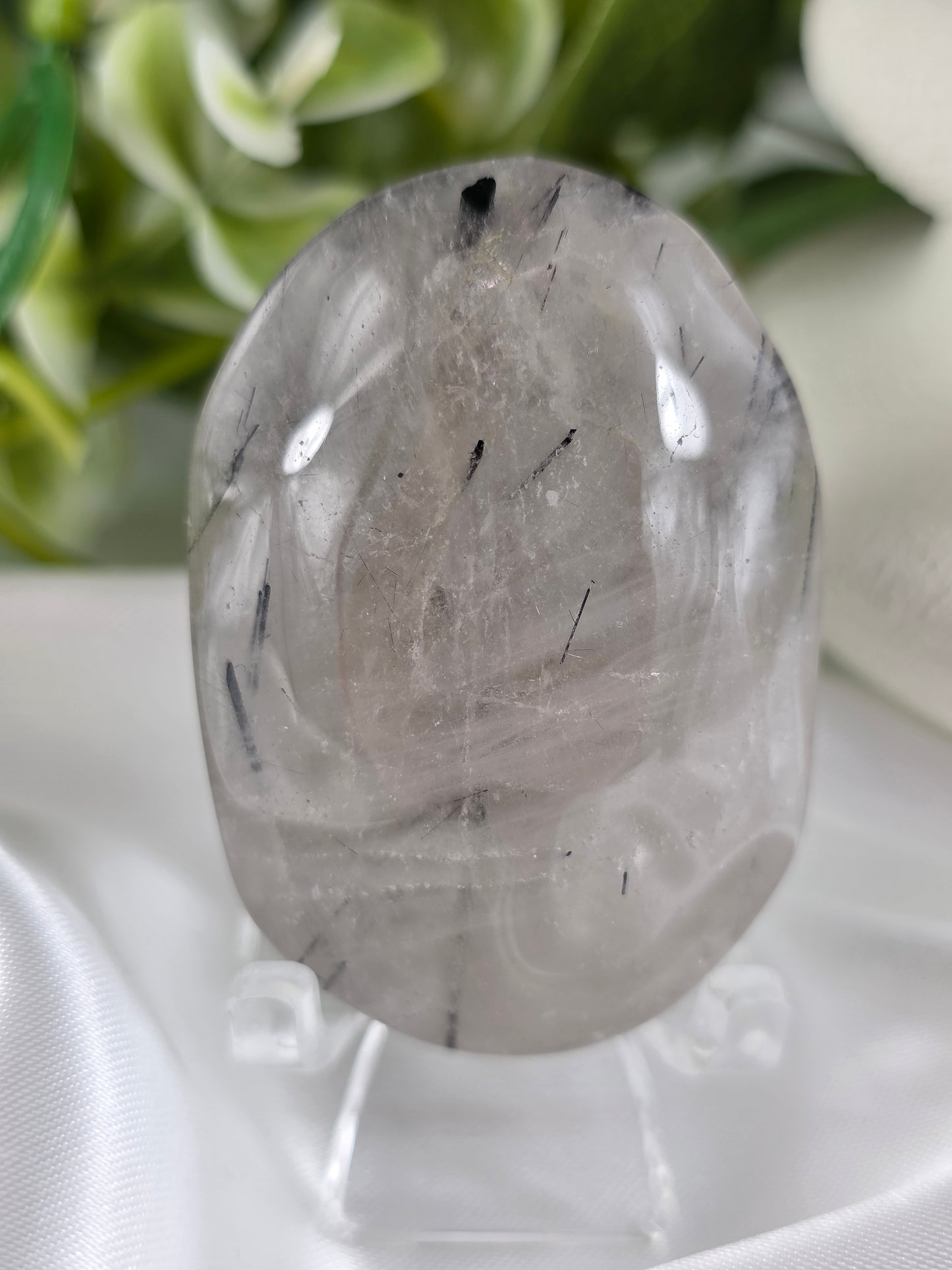 Tourmalinated Quartz Palm Stone #F7 – Balance, Protection and Clear Energy