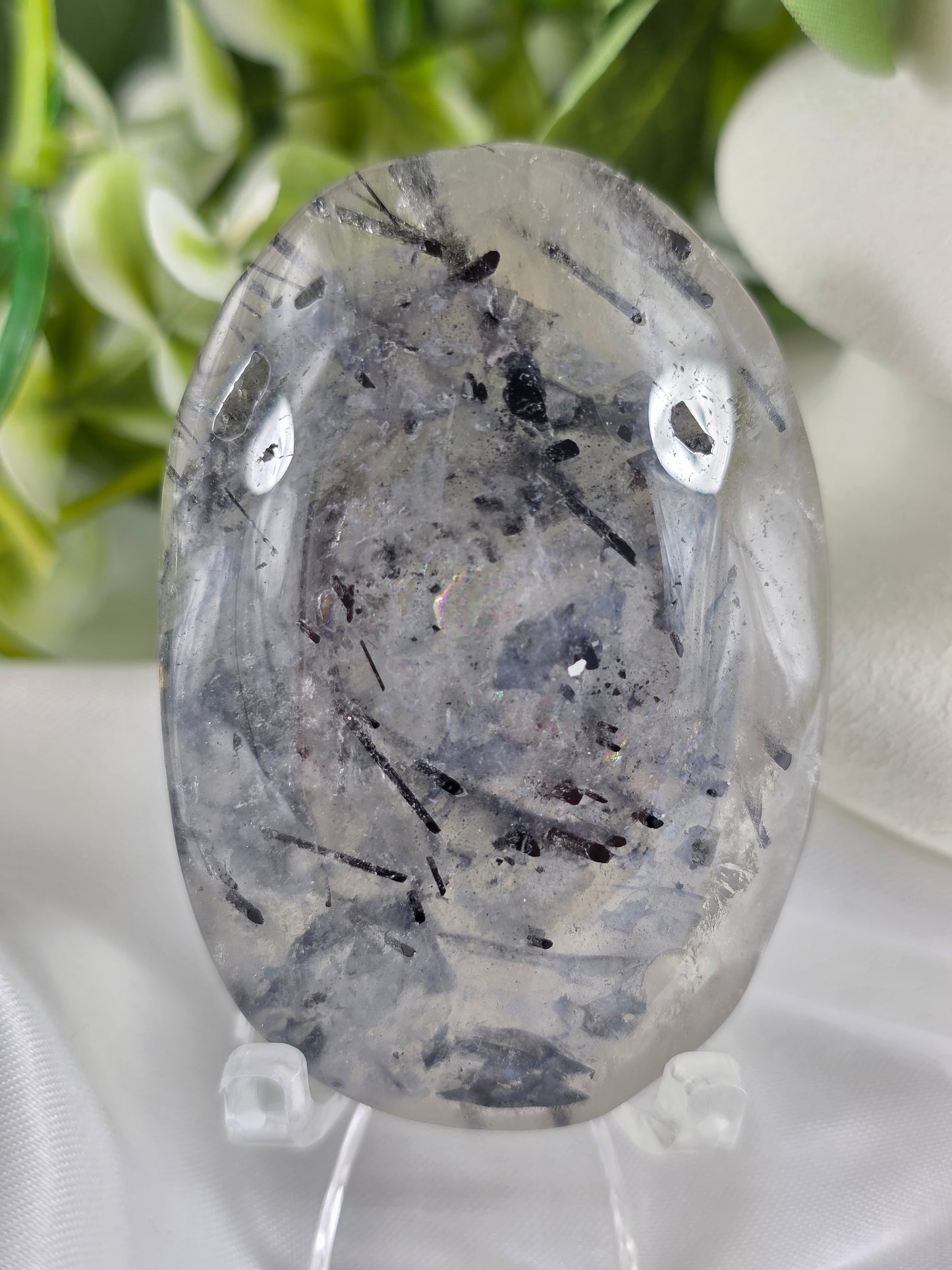 Tourmalinated Quartz Palm Stone #F10 – Balance, Protection and Clear Energy