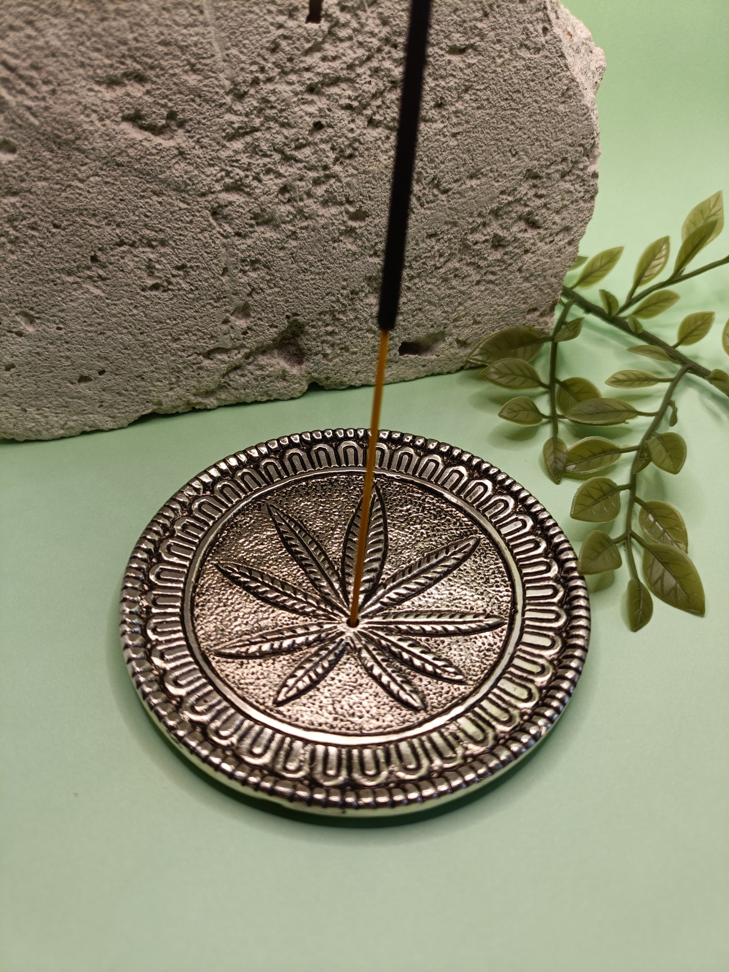 Aluminium Hemp Leaf Incense Holder