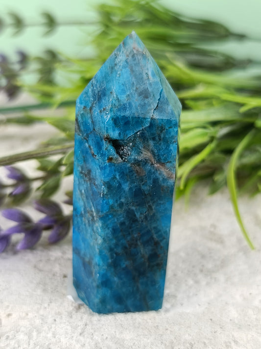 Blue Apatite Point #79 – Clarity, Motivation and Inspired Expression
