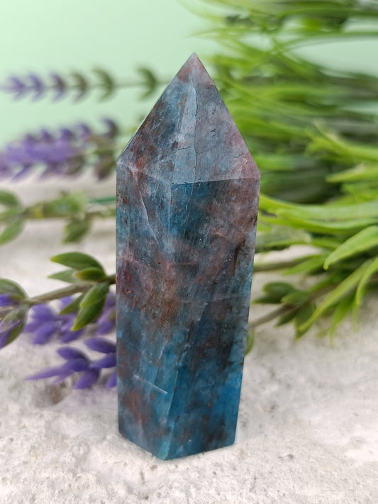 Blue Apatite Point #63 – Clarity, Motivation and Inspired Expression