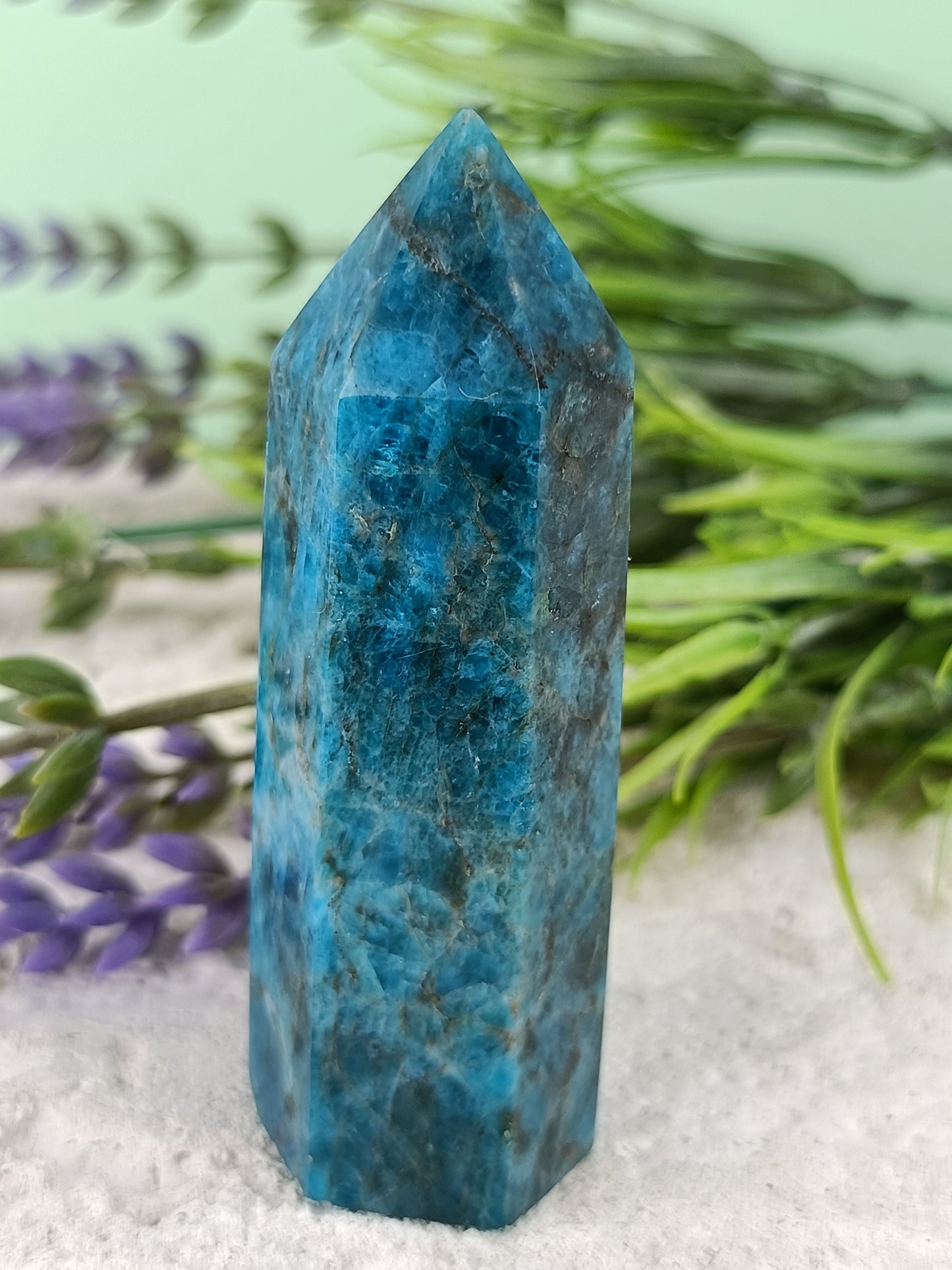 Blue Apatite Point #68 – Clarity, Motivation and Inspired Expression