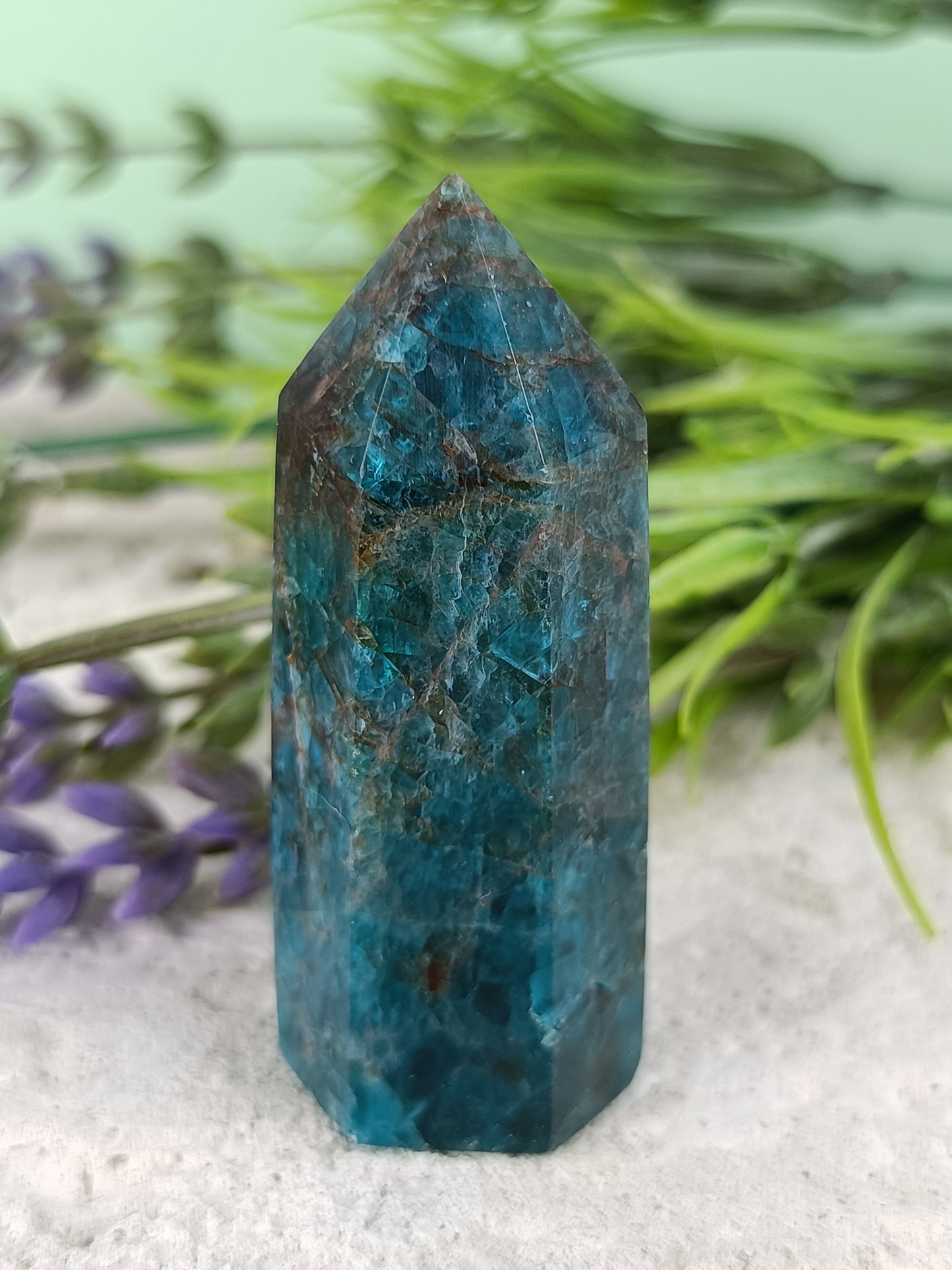 Blue Apatite Point #78 – Clarity, Motivation and Inspired Expression