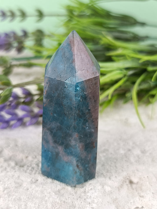Blue Apatite Point #84 – Clarity, Motivation and Inspired Expression