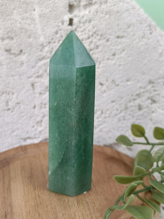 Green Aventurine Point #117 – Growth, Abundance and Fresh Energy