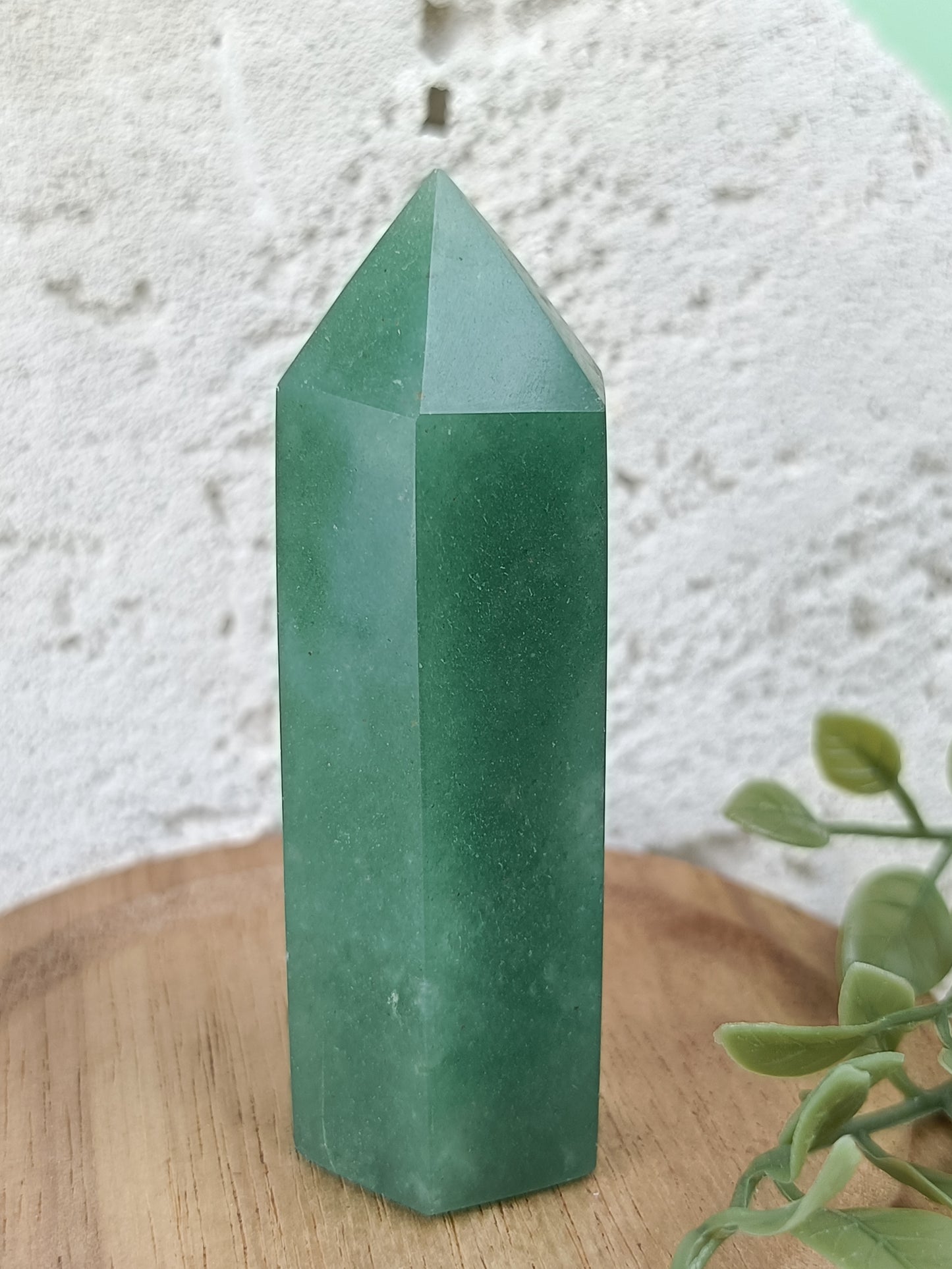 Green Aventurine Point #122 – Growth, Abundance and Fresh Energy