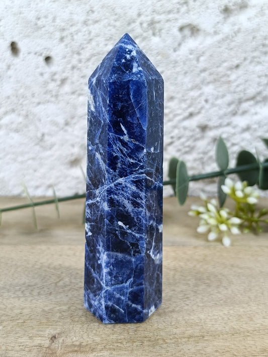Sodalite Point #130 – Truth, Mental Clarity and Inner Peace