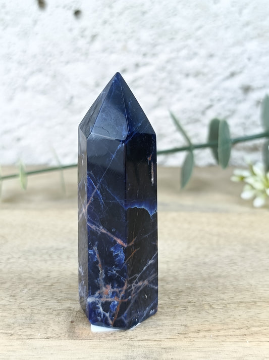 Sodalite Point #138 – Truth, Mental Clarity and Inner Peace