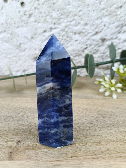 Sodalite Point #140 – Truth, Mental Clarity and Inner Peace