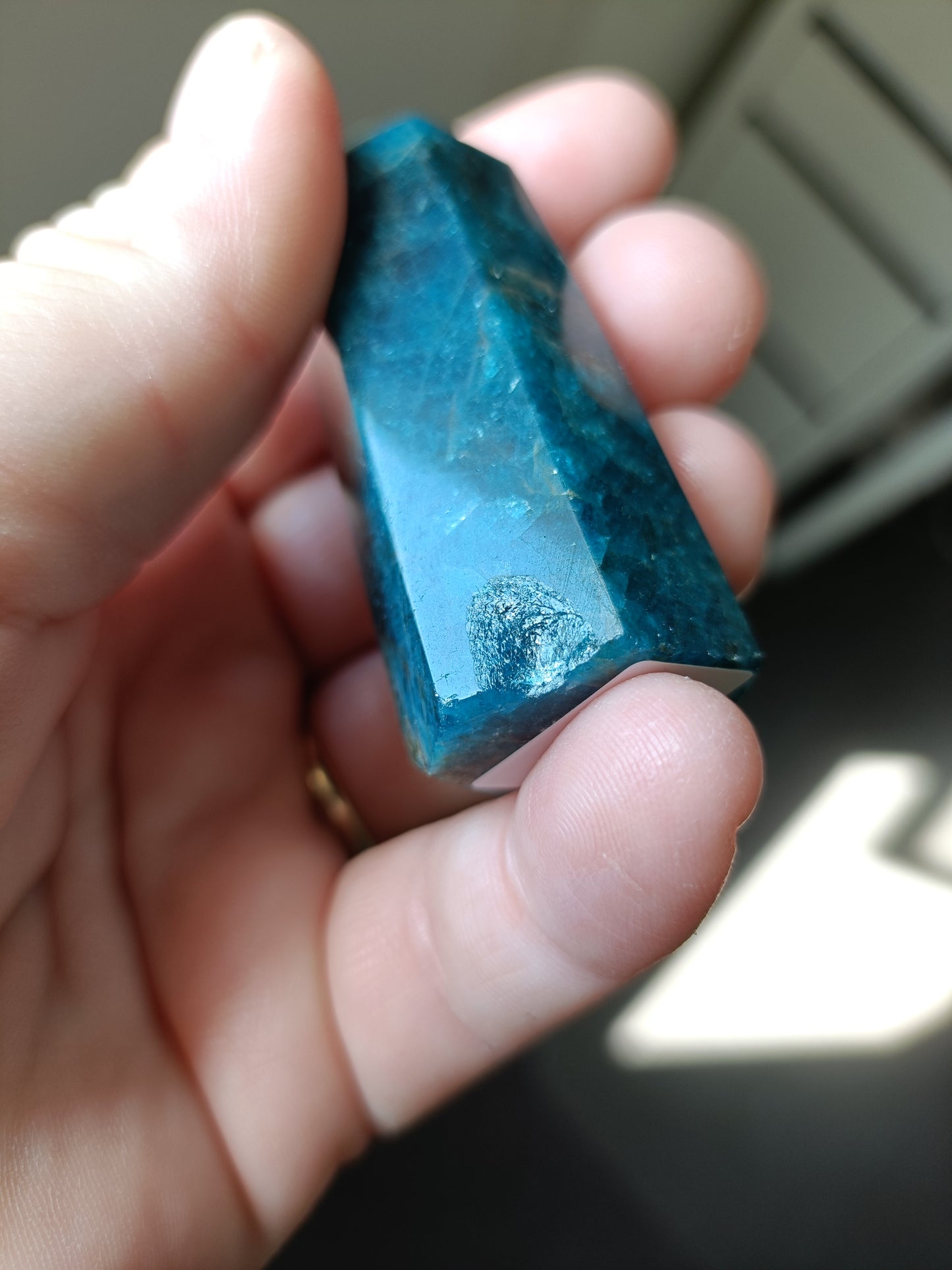 Blue Apatite Point #67** – Clarity, Motivation and Inspired Expression
