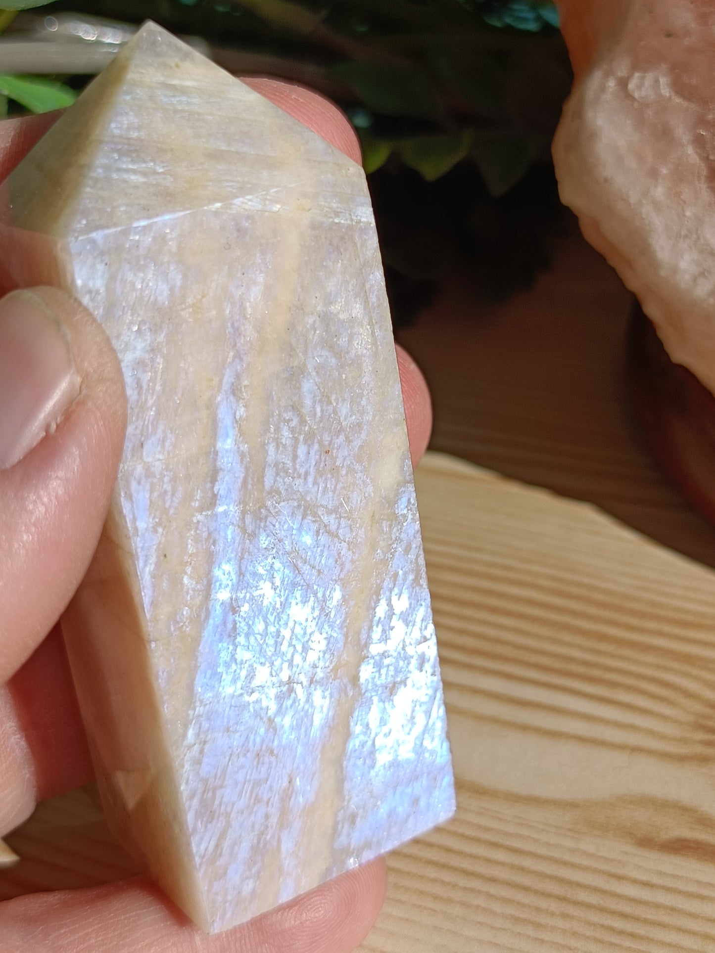 Moonstone Point #K7 – Intuition, Divine Feminine Energy and Emotional Balance