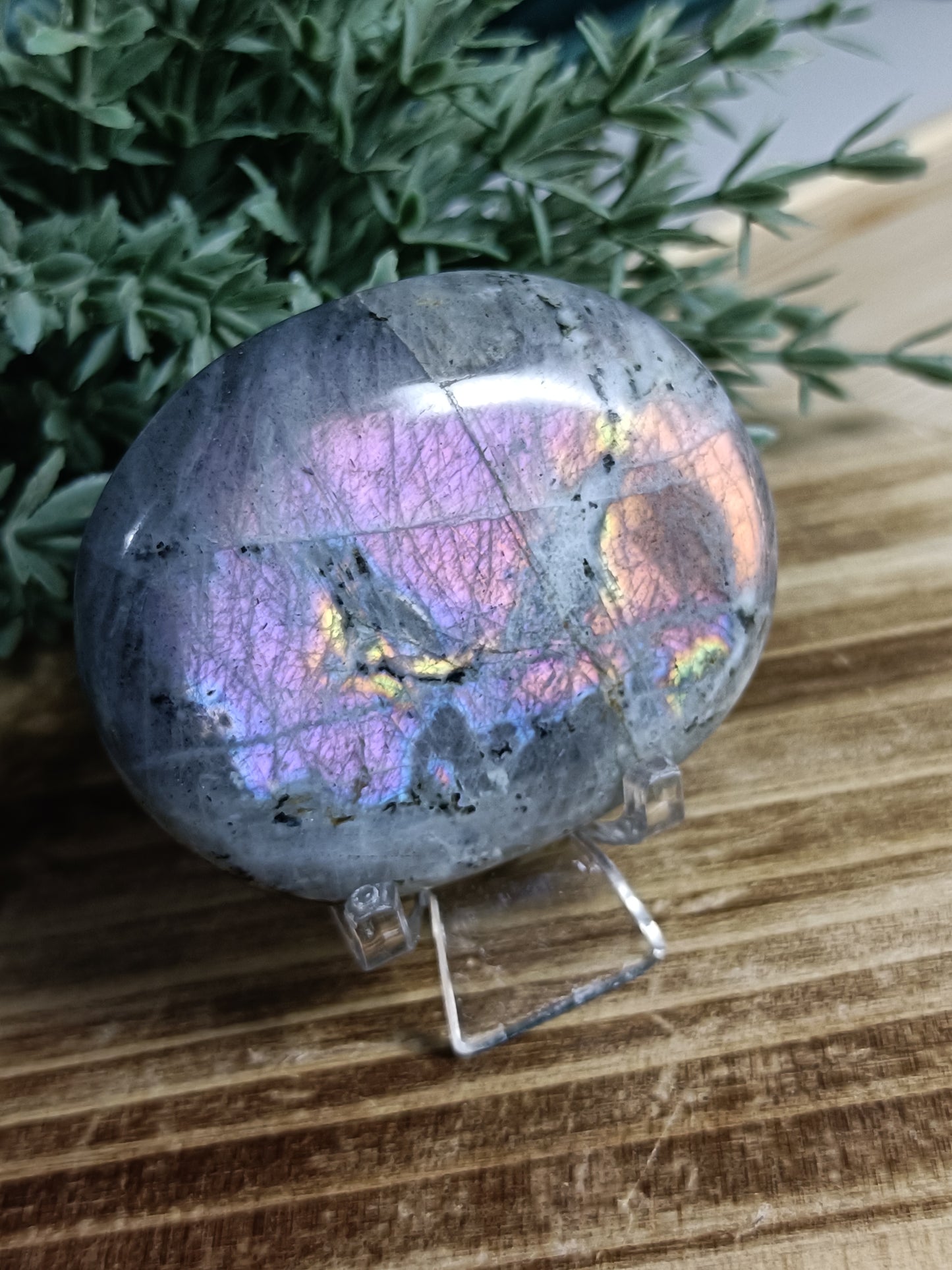 Labradorite Palm Stone #E3 – Intuition, Transformation and Inner Magic