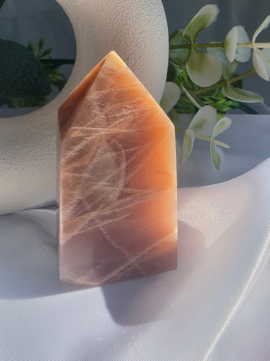 Sunstone Tower #J4 – Confidence Crystal for Joy, Motivation & Personal Power | Solar Plexus Chakra Stone
