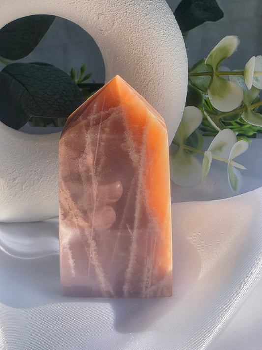 Sunstone Tower #J3 – Confidence Crystal for Joy, Motivation & Personal Power | Solar Plexus Chakra Stone