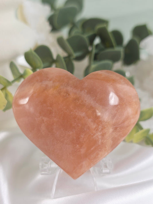 Sunstone Heart #Q1 – Crystal for Confidence, Joy & Personal Power | Solar Plexus Chakra Stone for Positivity & Self-Worth