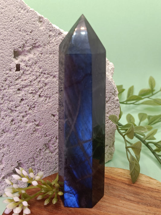 Labradorite Tower #38 – Protection, Intuition and Transformation