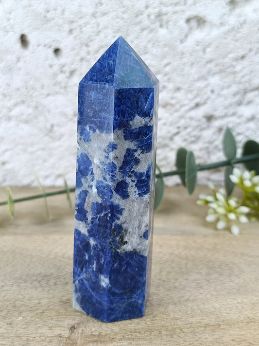 Sodalite Point #129 – Truth, Mental Clarity and Inner Peace