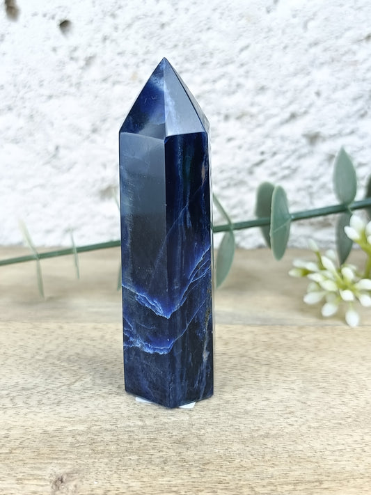 Sodalite Point #135 – Truth, Mental Clarity and Inner Peace