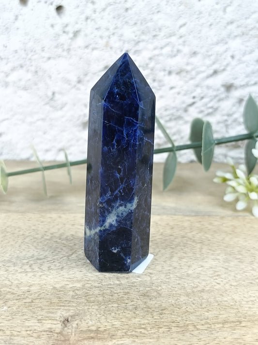 Sodalite Point #134 – Truth, Mental Clarity and Inner Peace