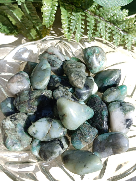 Emerald Tumbles – Love, Renewal and Heart Awakening