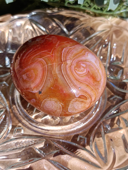 Carnelian Palm Stone #222 – Confidence, Creativity and Life Force