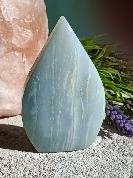 Caribbean Calcite Arrow Head #G7 – Calming Crystal for Intuition, Dreams & Emotional Healing | Third Eye & Crown Chakra Stone