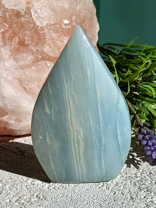 Caribbean Calcite Arrow Head #G7 – Calming Crystal for Intuition, Dreams & Emotional Healing | Third Eye & Crown Chakra Stone