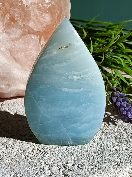 Caribbean Calcite Arrow Head #G10 – Calming Crystal for Intuition, Dreams & Emotional Healing | Third Eye & Crown Chakra Stone