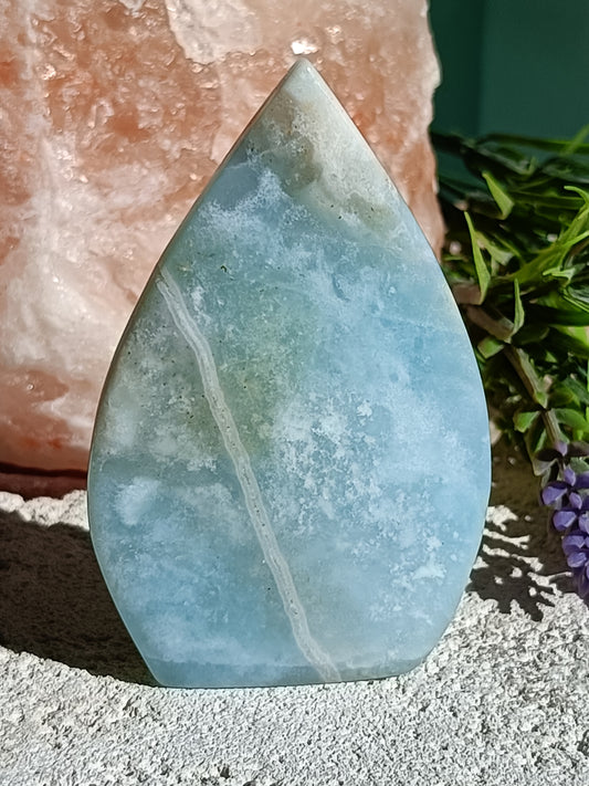 Caribbean Calcite Arrow Head #G9 – Calming Crystal for Intuition, Dreams & Emotional Healing | Third Eye & Crown Chakra Stone
