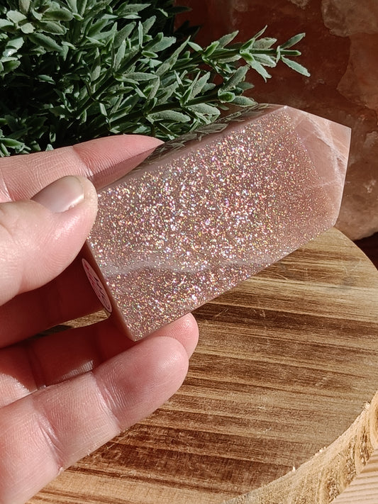 Sunstone Tower #H10 – Confidence Crystal for Joy, Motivation & Personal Power | Solar Plexus Chakra Stone