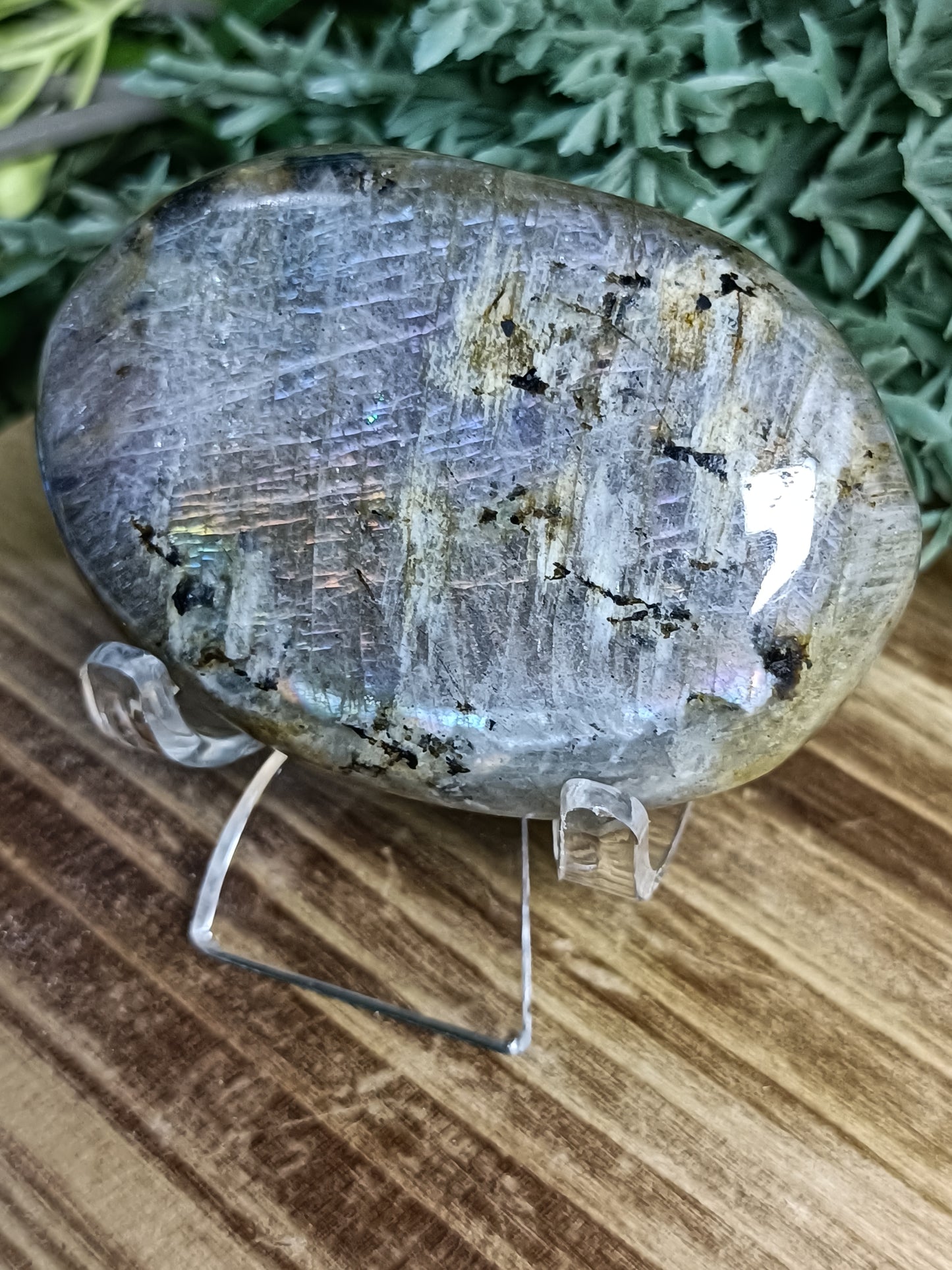 Labradorite Palm Stone #E7 – Intuition, Transformation and Inner Magic