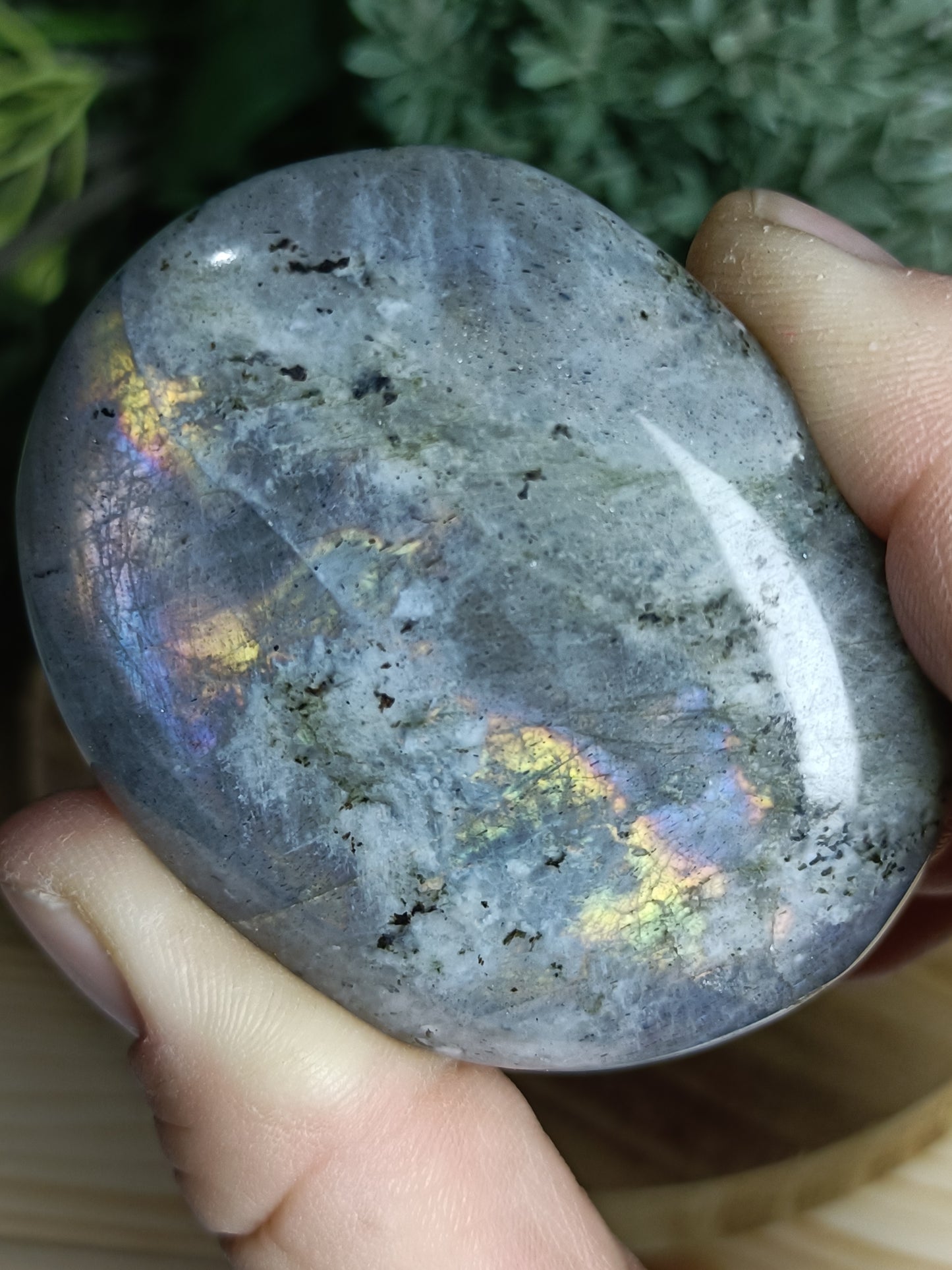 Labradorite Palm Stone #E3 – Intuition, Transformation and Inner Magic