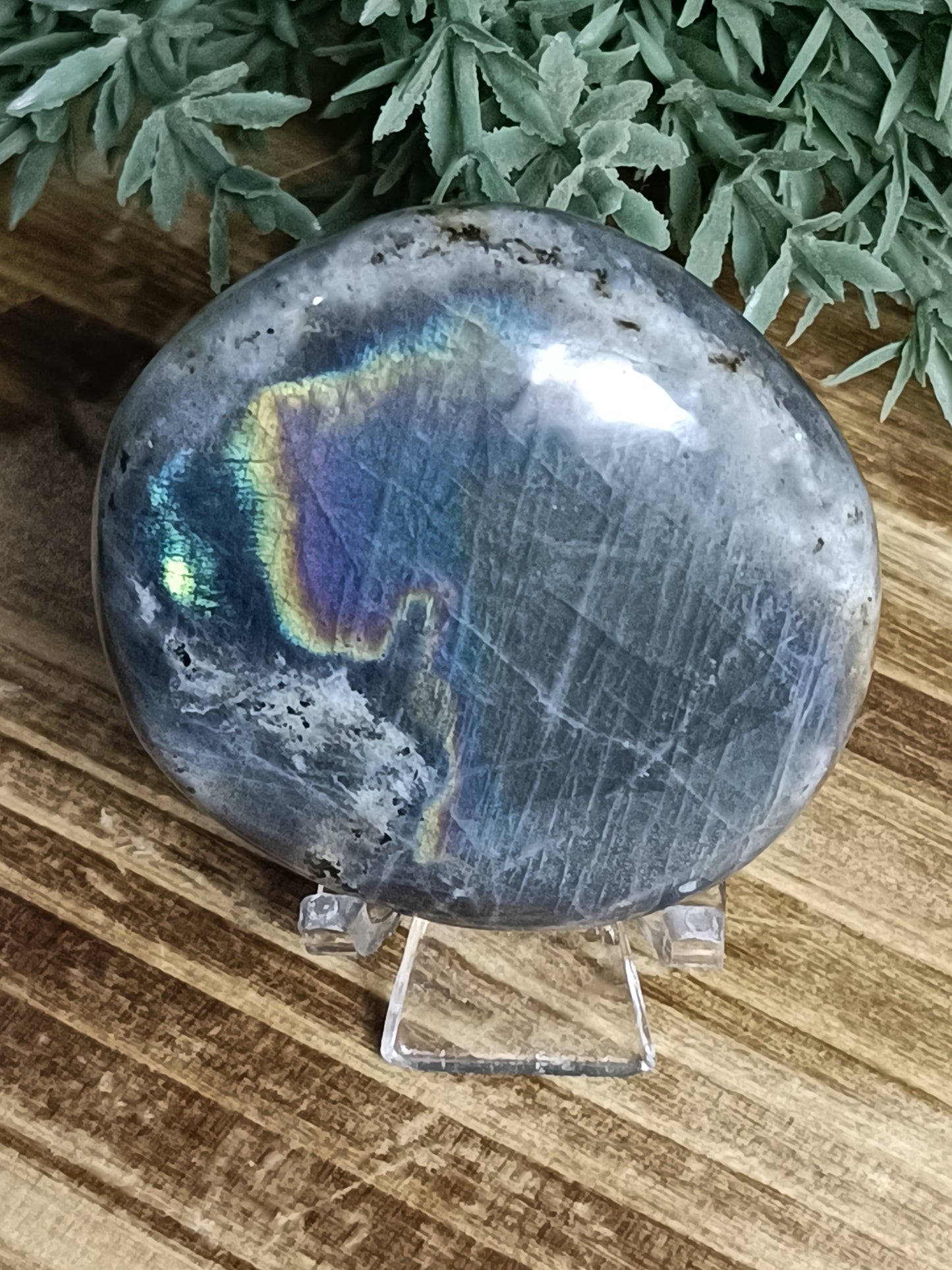 Labradorite Palm Stone #E4 – Intuition, Transformation and Inner Magic