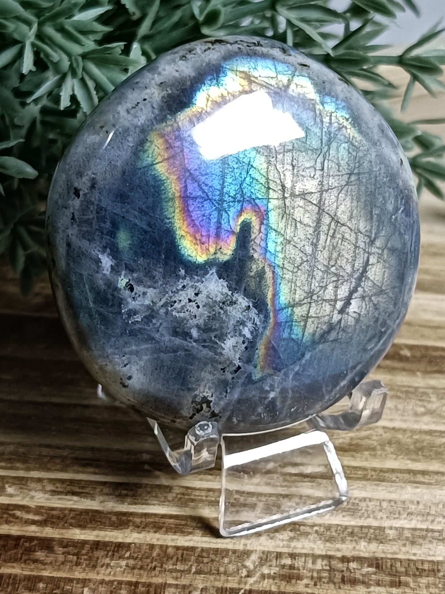 Labradorite Palm Stone #E4 – Intuition, Transformation and Inner Magic