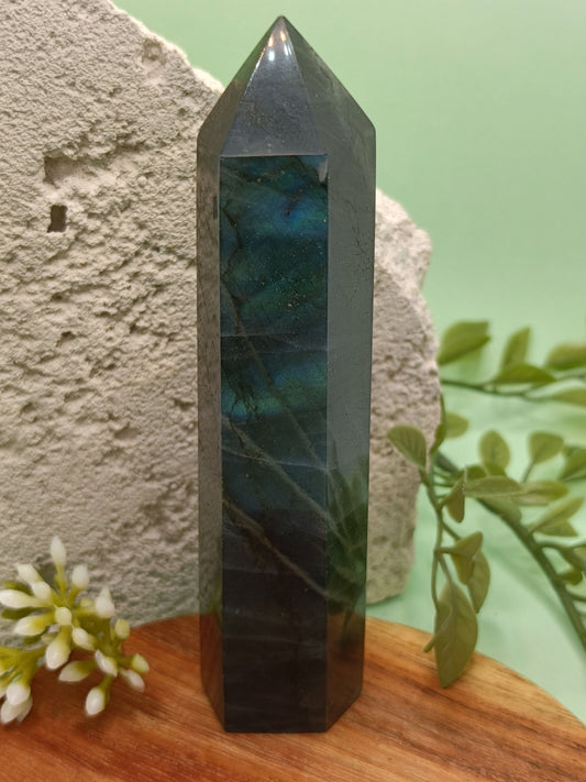 Labradorite Tower #39 – Protection, Intuition and Transformation